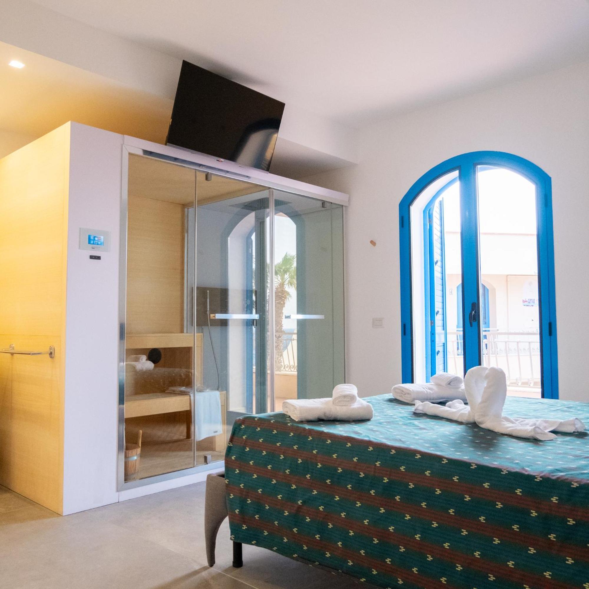 Le Saline Resort Saline Joniche Экстерьер фото